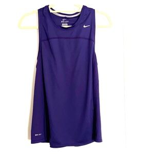 Nike tank L